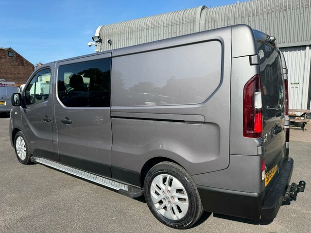 Renault Trafic 2015 1.6 Dci Energy 29 Sport Crew Van Lwb Euro 5 Silver #33