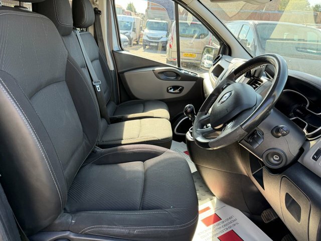 Renault Trafic 2015 1.6 Dci Energy 29 Sport Crew Van Lwb Euro 5 Silver #18
