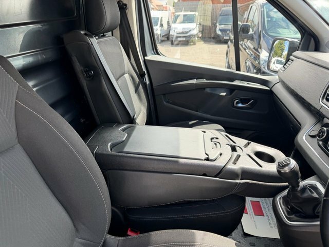 Renault Trafic Sl28 Dci 130 Business Swb Low Roof 19993 White #17