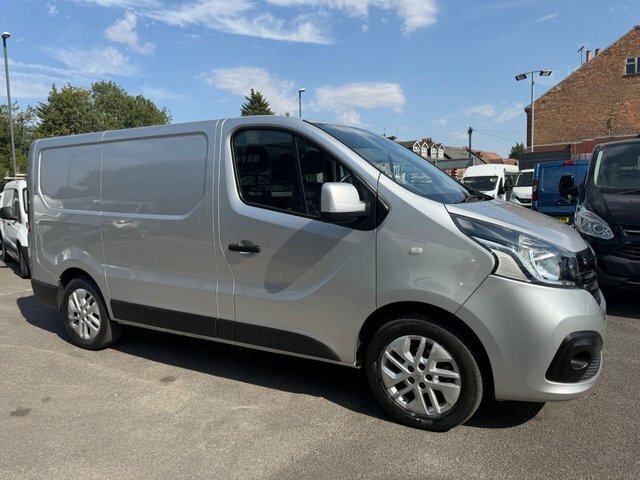 Renault Trafic 1.6 Dci 27 Sport Silver #6