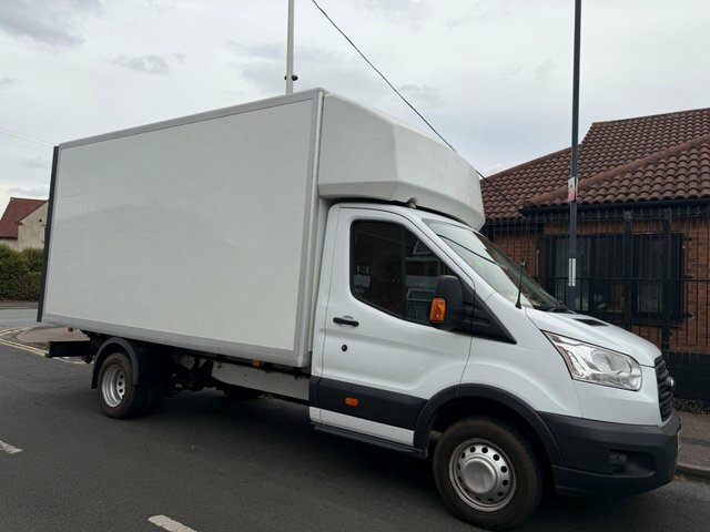 Ford Transit Custom 2.2 Tdci 350 Luton YE65XRX White #2