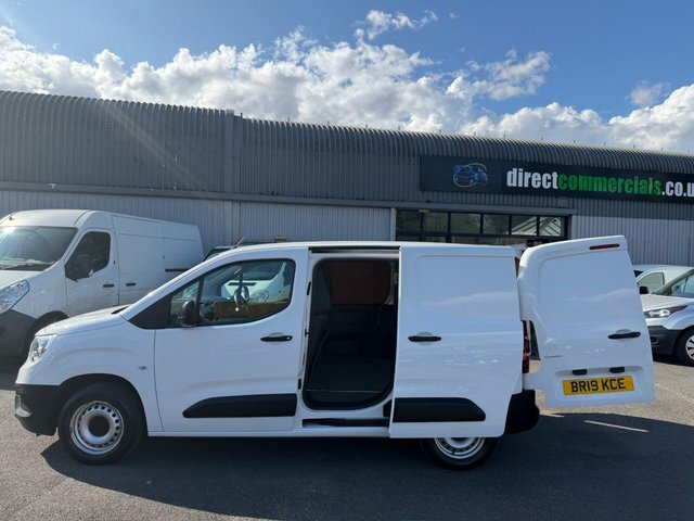 Vauxhall Combo 1.6 Turbo D 2000 BR19KCE White #3