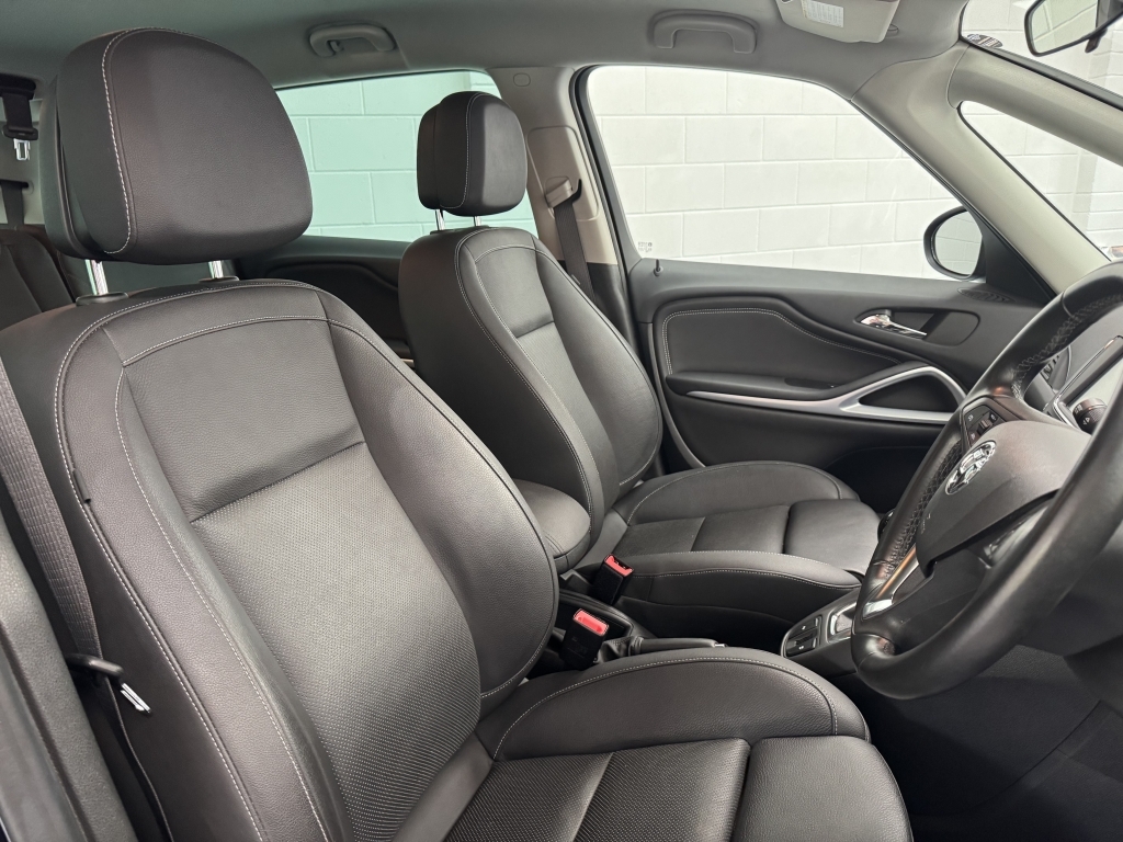 Vauxhall Zafira Tourer Sri Nav Brown #13