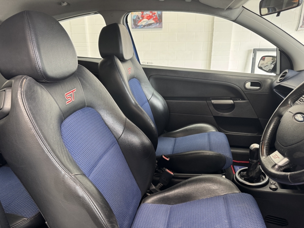 Ford Fiesta 1.25 Style Last Owner 13 Years Great Genuine H Red #16