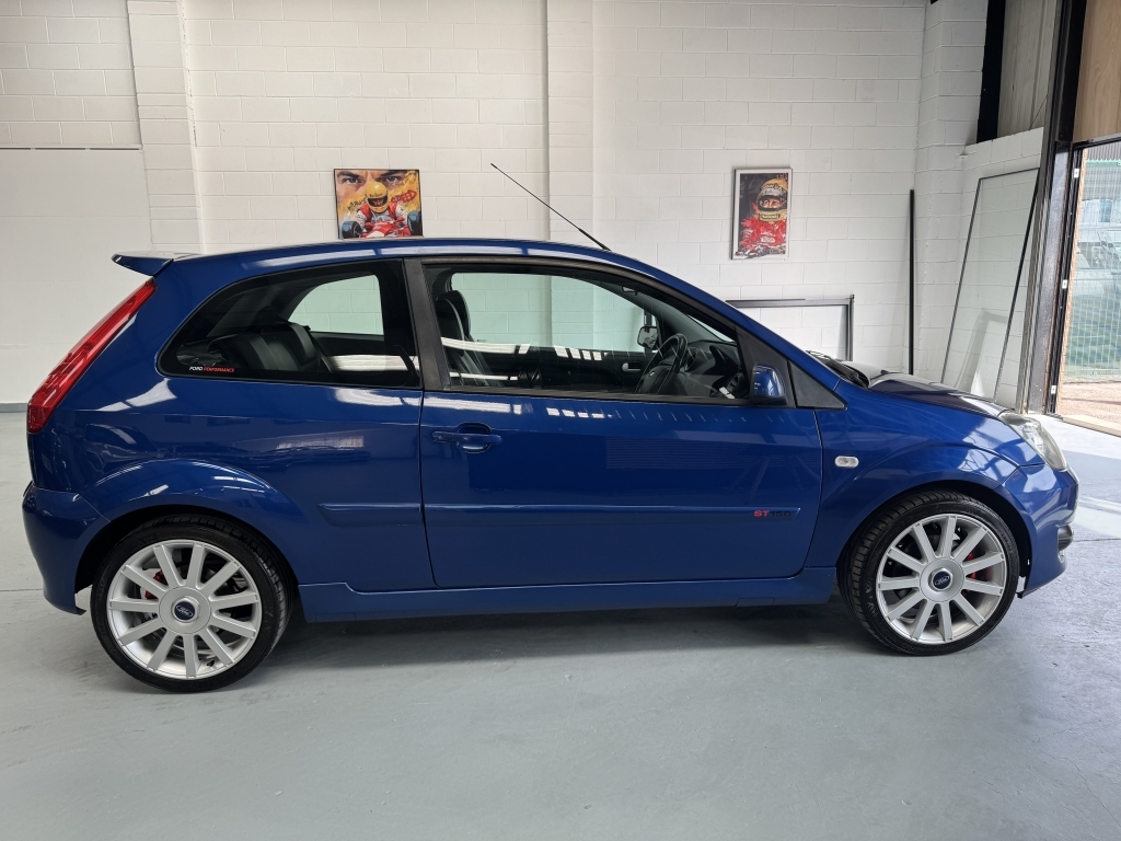 Ford Fiesta 1.25 Style Last Owner 13 Years Great Genuine H Red #4