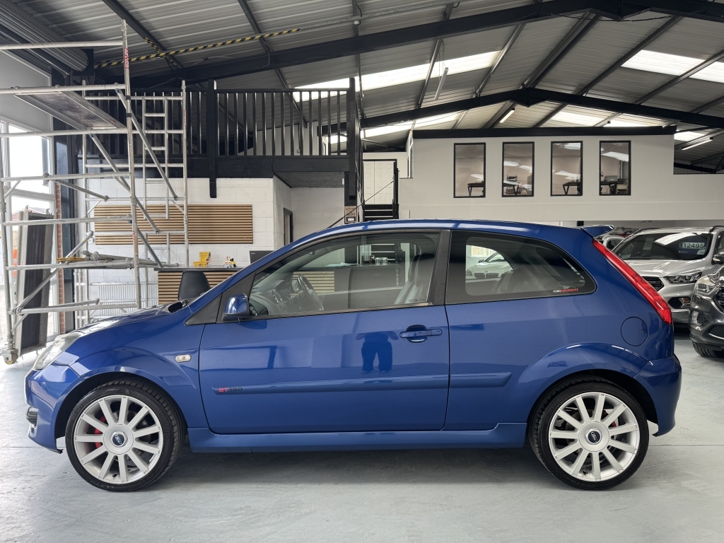 Ford Fiesta 1.25 Style Last Owner 13 Years Great Genuine H Red #2