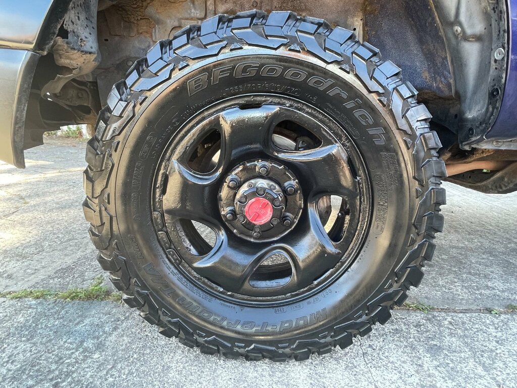 Toyota HILUX Pickup 2dr Diesel Manual Red #17