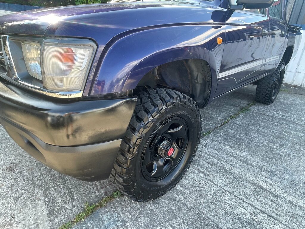 Toyota HILUX Pickup 2dr Diesel Manual Red #14