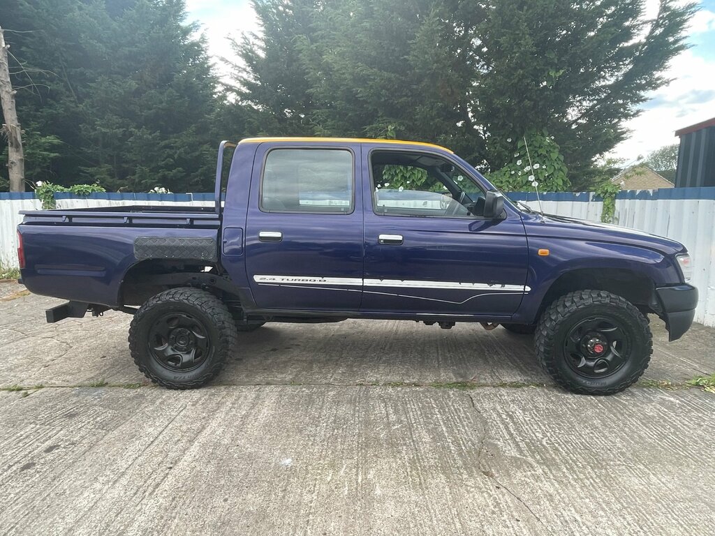 Toyota HILUX 2.4Td 250 Ex Double Cab 4Wd 0-Door Blue #2