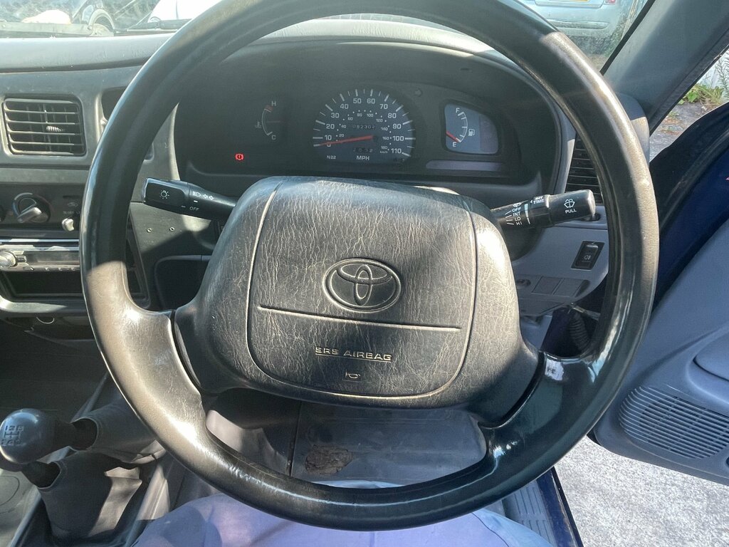 Toyota HILUX Pickup 2dr Diesel Manual Red #24