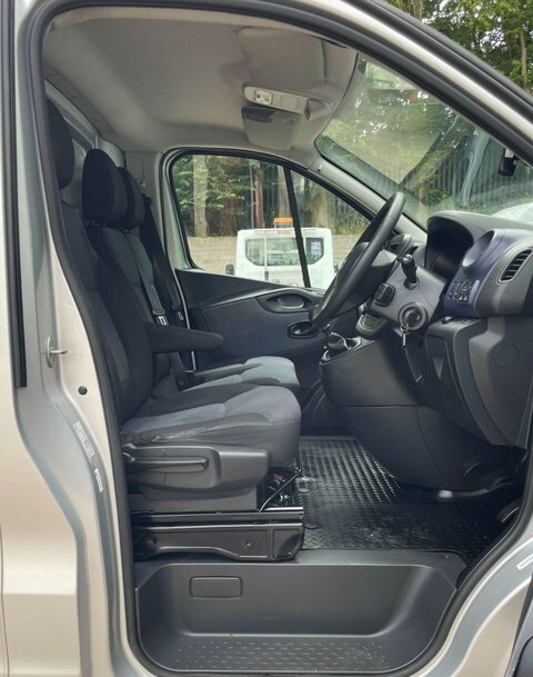 Vauxhall Vivaro 1.6L L1h1 2700 Sportive Silver #26