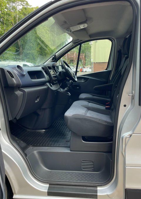 Vauxhall Vivaro 1.6L L1h1 2700 Sportive Silver #35