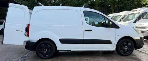 Citroen Berlingo 1.6 Hdi 850 White #5