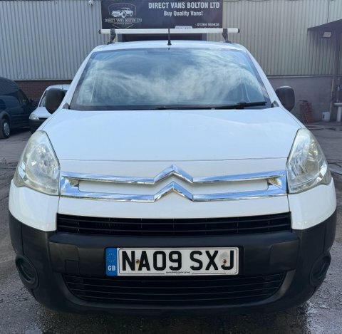 Citroen Berlingo 1.4I First Estate 175 Gkm, 75 Red #21