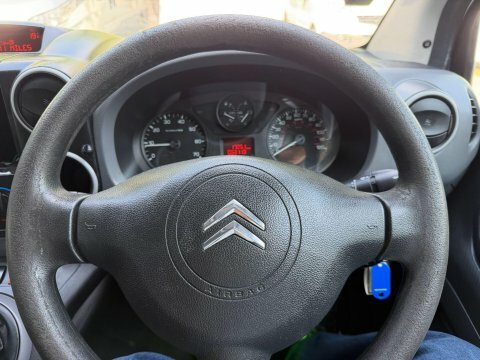 Citroen Berlingo 1.4I First Estate 175 Gkm, 75 Red #24