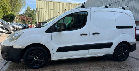 Citroen Berlingo 1.4I First Estate 175 Gkm, 75 Red #17