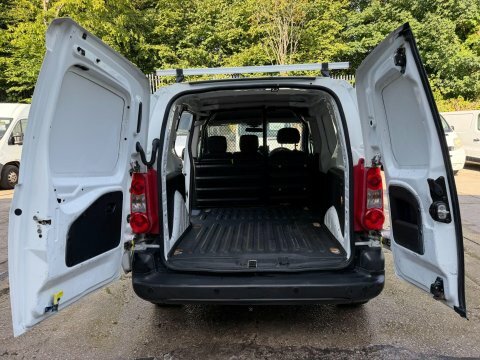 Citroen Berlingo 1.4I First Estate 175 Gkm, 75 Red #10