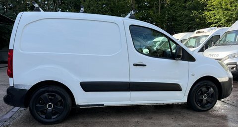 Citroen Berlingo 1.6 Hdi 850 White #6