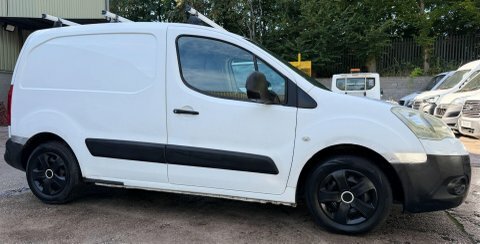 Citroen Berlingo 1.6 Hdi 850 White #3