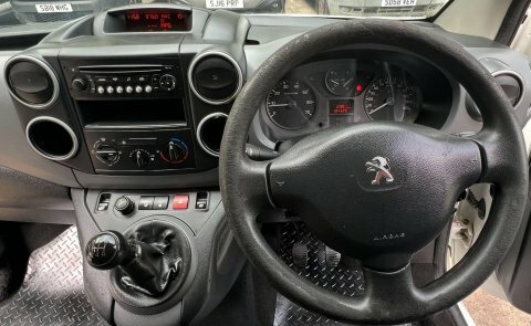 Peugeot Partner Panel Van White #30