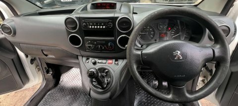 Peugeot Partner Panel Van White #31