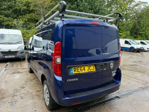Vauxhall Combo 2000 1.3 Cdti 16V H1 Van Red #16