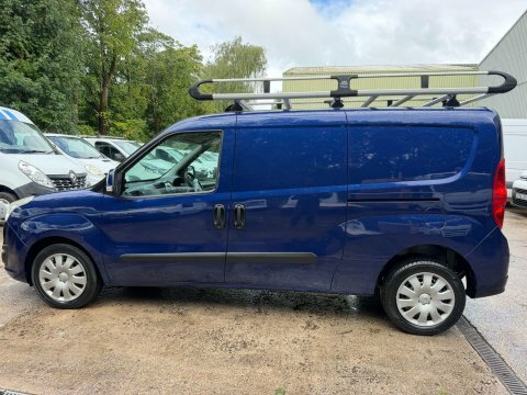 Vauxhall Combo 2000 1.3 Cdti 16V H1 Van Red #19