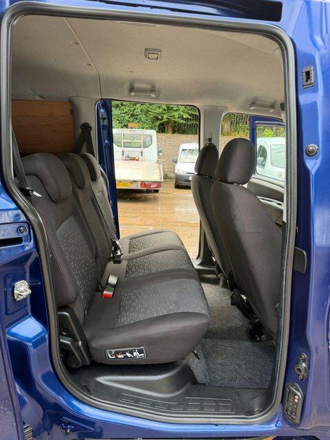 Vauxhall Combo 2000 1.3 Cdti 16V H1 Van Red #8