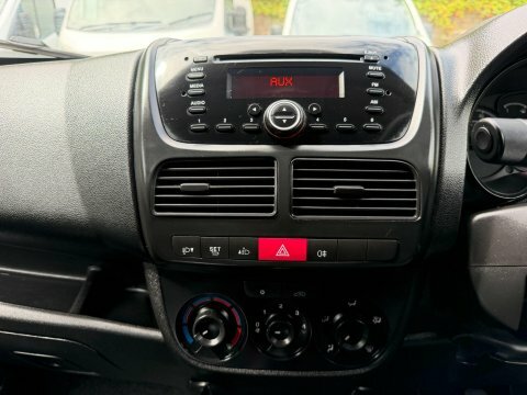 Vauxhall Combo 2000 1.3 Cdti 16V H1 Van Red #33