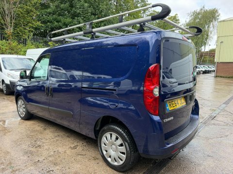 Vauxhall Combo 2000 1.3 Cdti 16V H1 Van Red #17