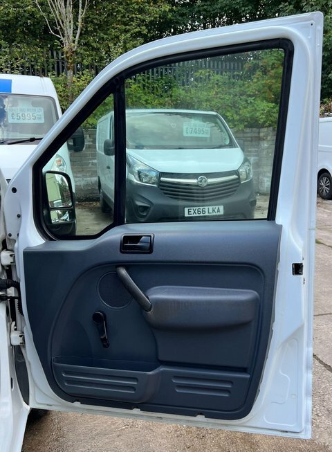 Ford Transit Connect Mpv White #23
