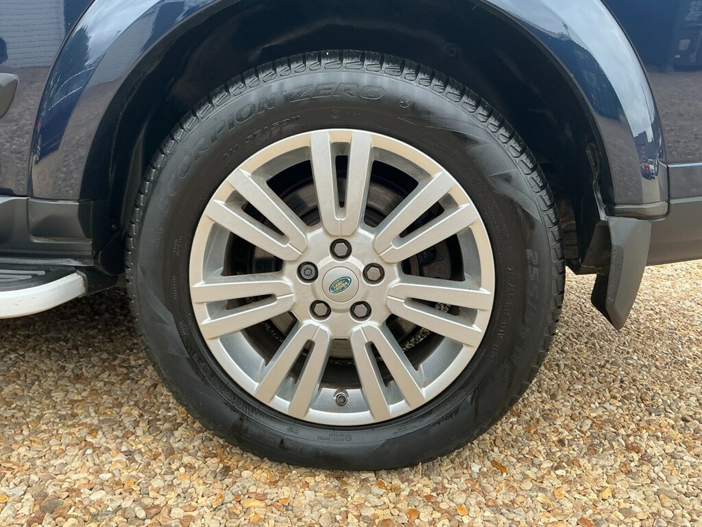 Land Rover Discovery 3.0 4 Tdv6 Hse 245 Bhp Black #25