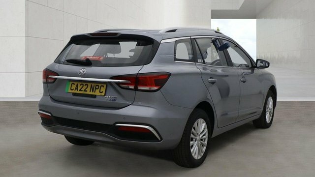 MG MG5 Exclusive Long Range Estate Silver #2