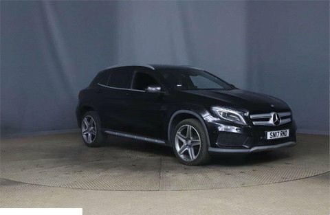 Mercedes-Benz GLA Class 2.1 Gla220d Amg Black #2