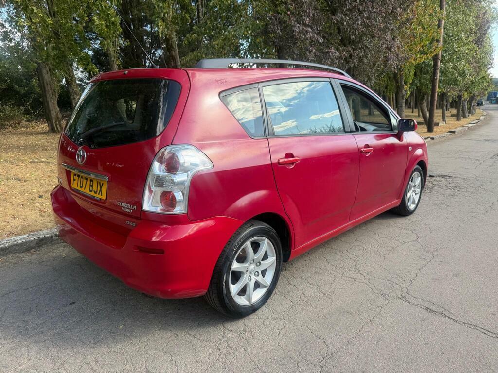 Toyota Corolla Verso 2.2 D-4d T Spirit Red #6