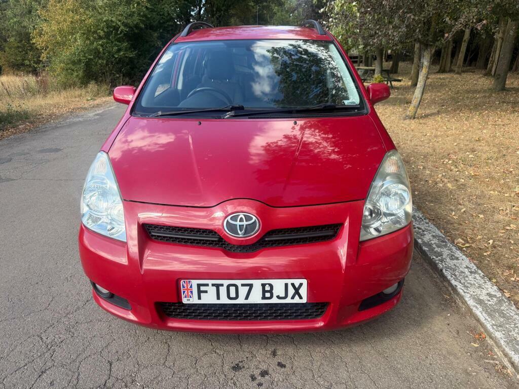 Toyota Corolla Verso 2.2 D-4d T Spirit Red #3
