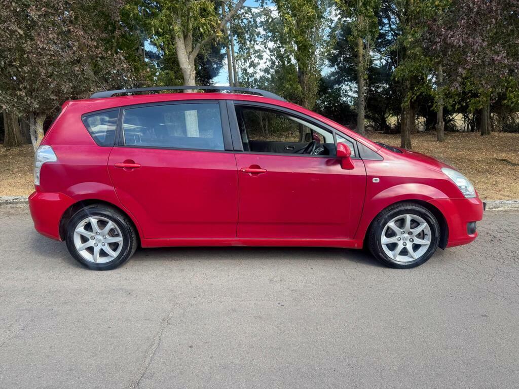 Toyota Corolla Verso 2.2 D-4d T Spirit Red #5