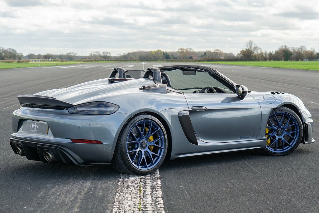Porsche 718 Spyder Rs Grey #2