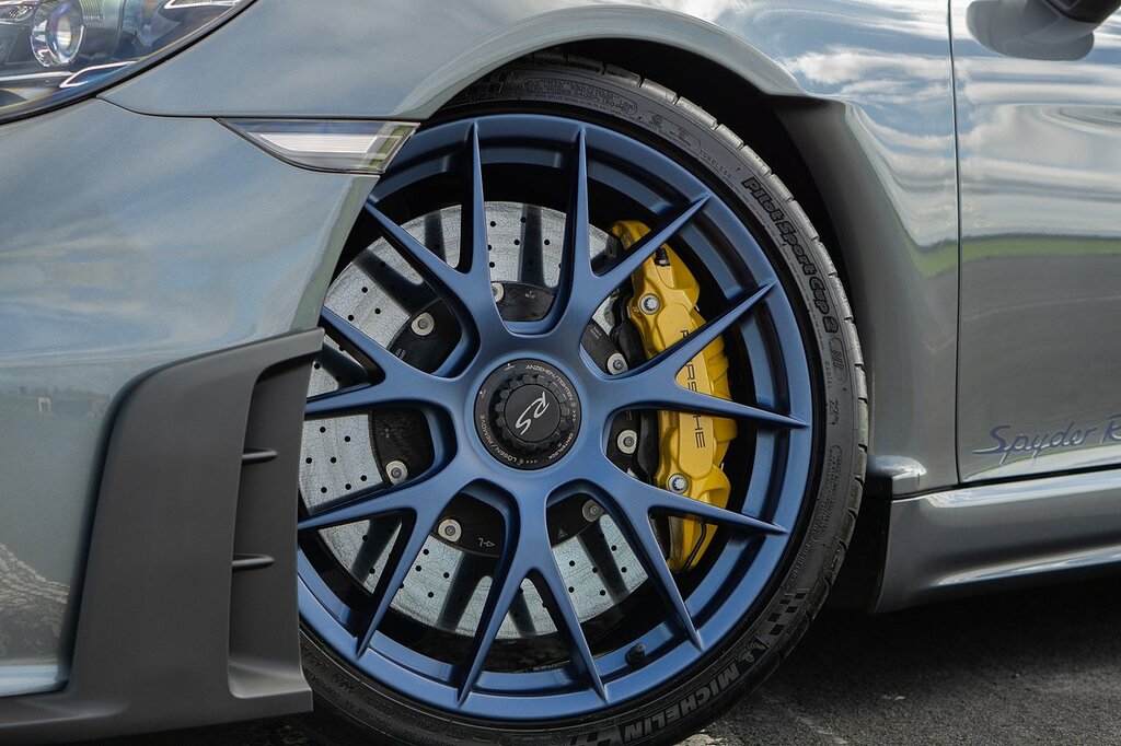 Porsche 718 Spyder Rs Grey #6