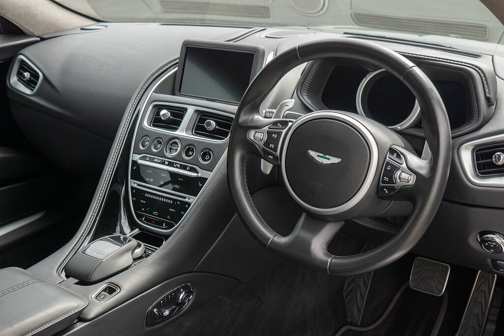 Aston Martin DB11 V12 Silver #3