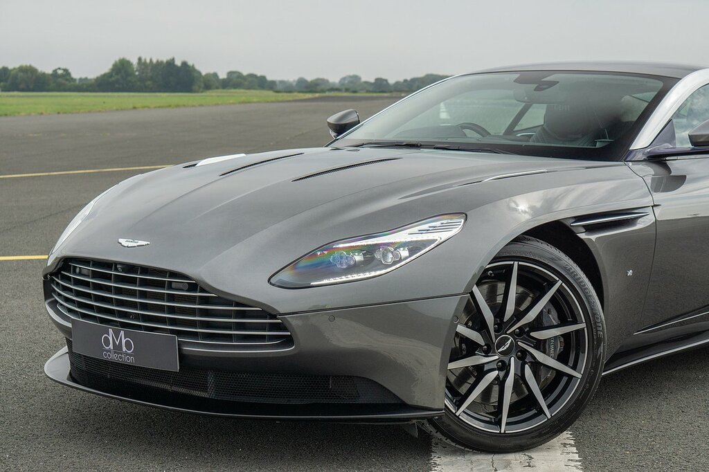 Aston Martin DB11 V12 Silver #5