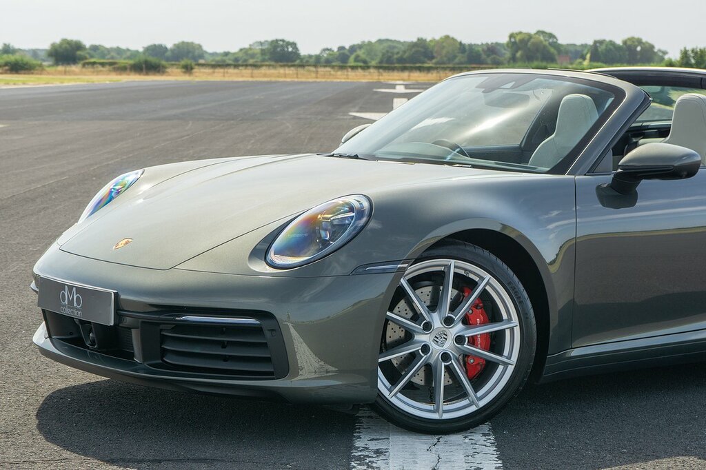 Porsche 911 T 992 4S Green #5