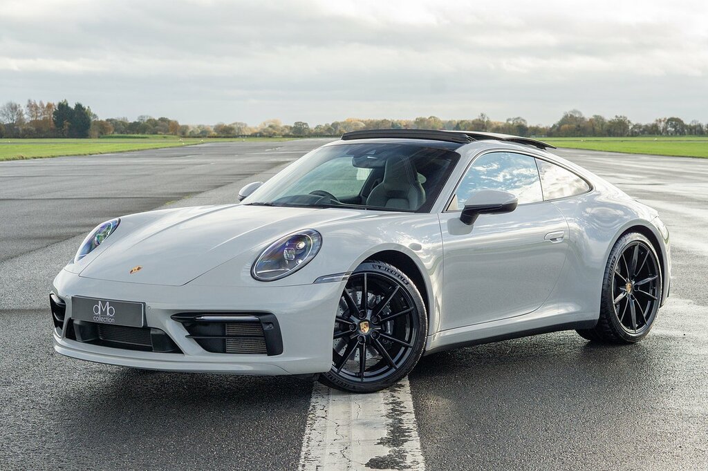 Porsche 911 T 992 Carrera S Grey