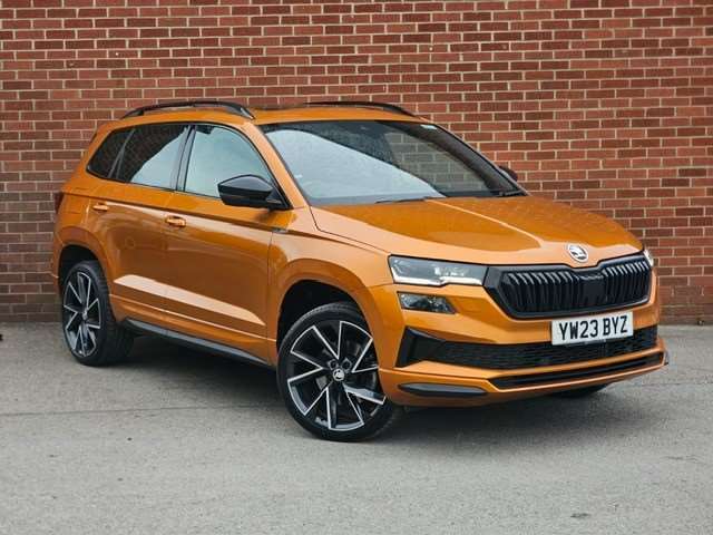 Skoda Karoq 1.5 Tsi Sportline YW23BYZ Orange