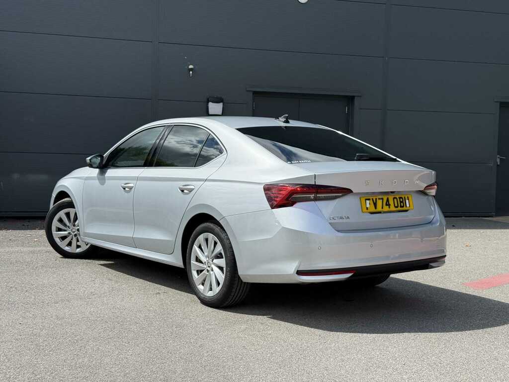 Skoda Octavia 1.5 Tsi 150 E-tec First Edition Dsg Silver #3
