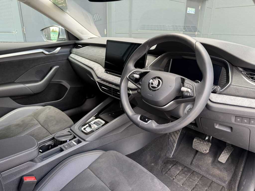 Skoda Octavia 1.5 Tsi 150 E-tec First Edition Dsg Silver #2