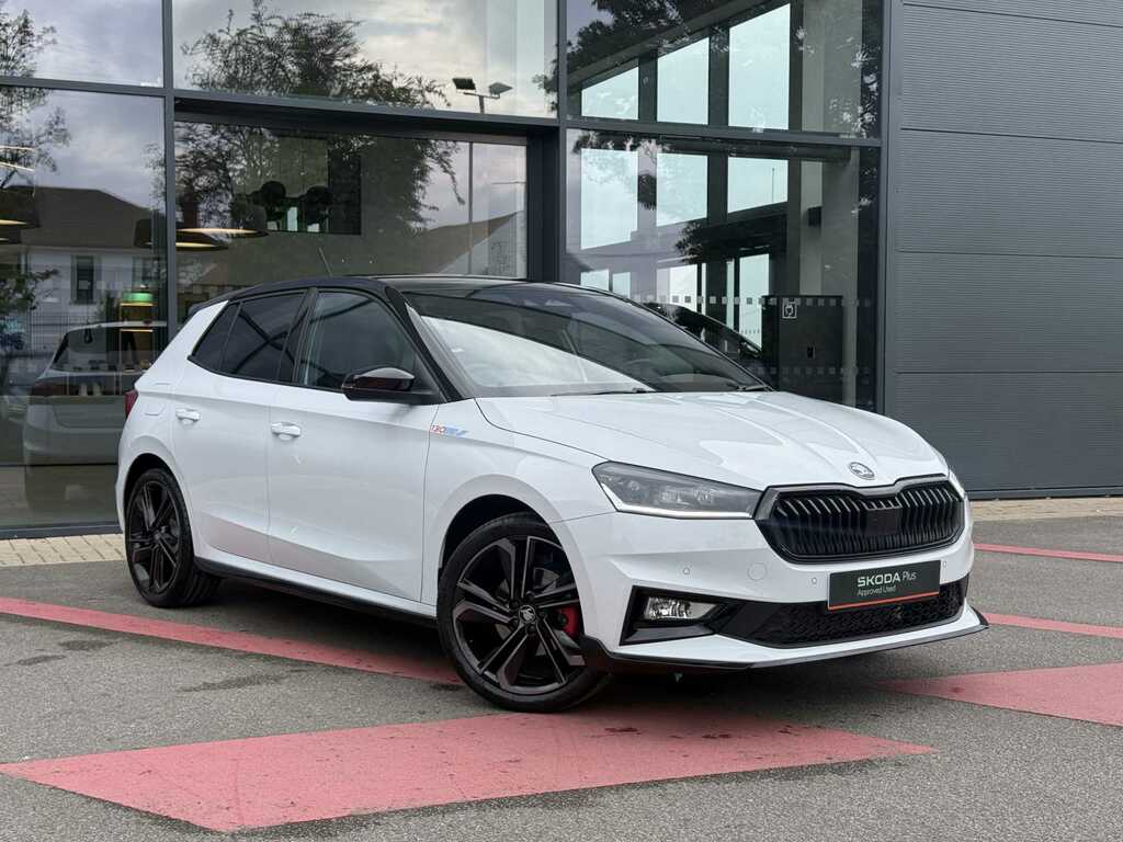 Skoda Fabia 1.5 Tsi 177 130 Dsg White