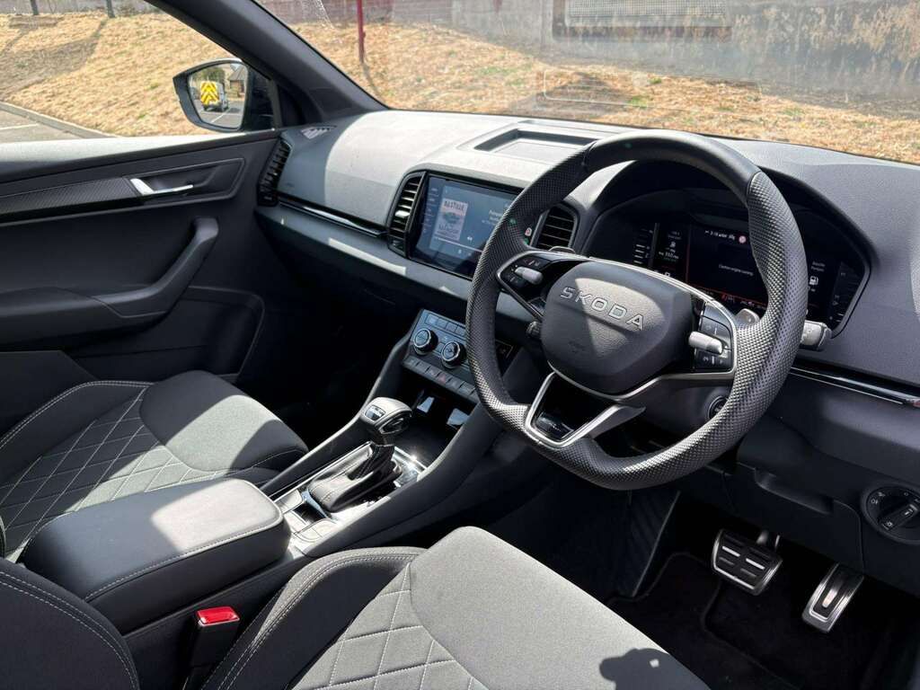Skoda Karoq 1.5 Tsi Sportline Edition Dsg YH26FLD Black #4