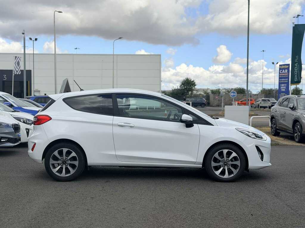 Ford Fiesta 1.1 Trend White #3