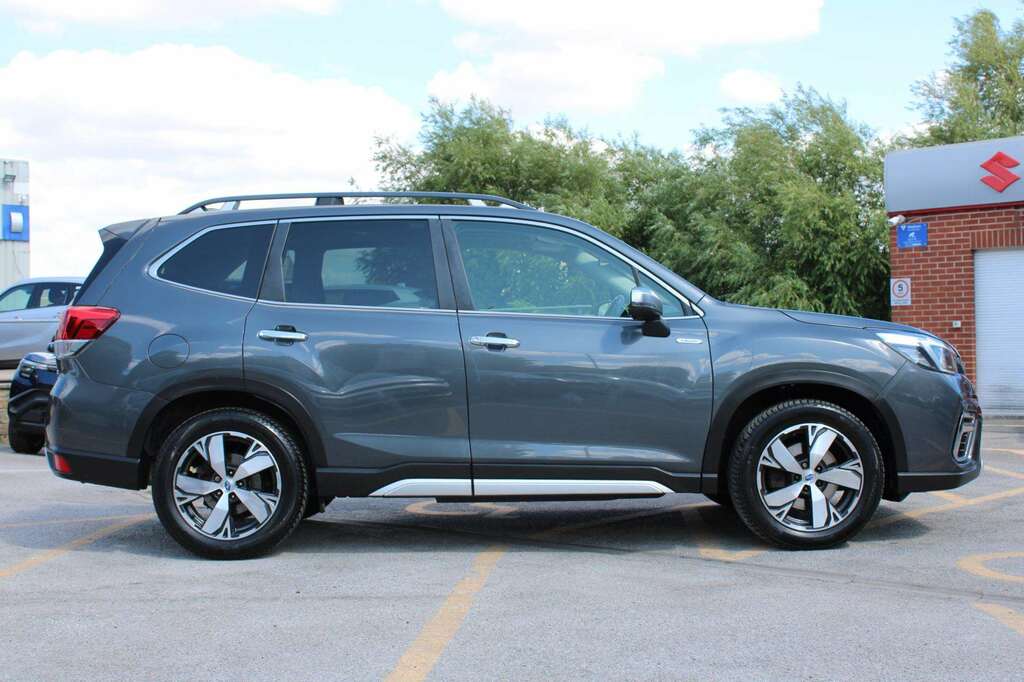 Subaru Forester 2.0I E-boxer Xe Premium Lineartronic Grey #4
